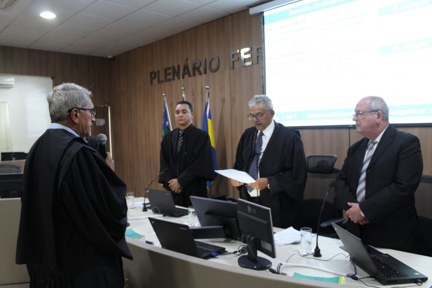 Juiz Edivaldo dos Santos toma posse como membro do TRE-SE