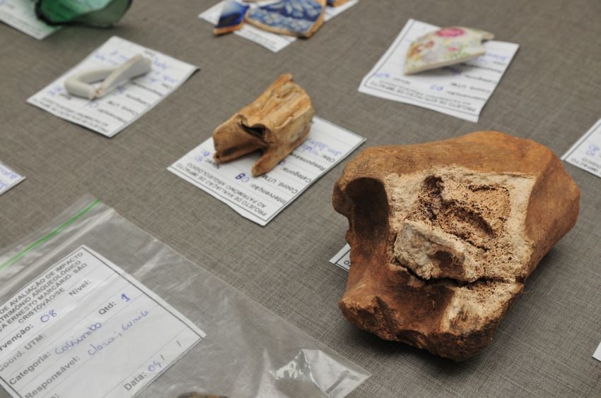 Prefeitura de São Cristóvão apresenta achados arqueológicos