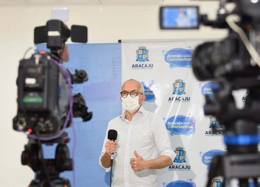 Em novo decreto, Prefeitura de Aracaju autoriza reabertura de salões de beleza e barbearias com restrições