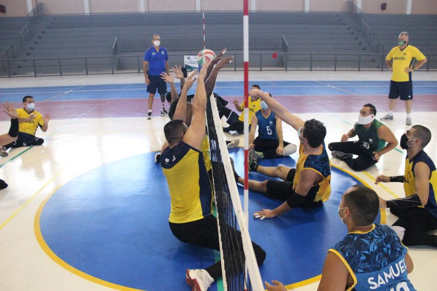 Seleção Masculina de vôlei sentado se prepara para 2ª semana de treinamento