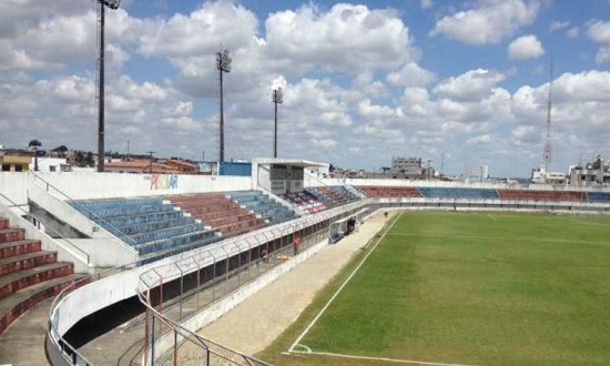 Governo do Estado vai revitalizar o estádio Etelvino Mendonça