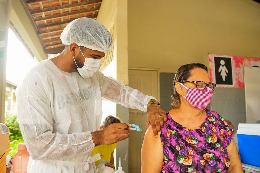 Vacinação de pessoas com comorbidades: São Cristóvão amplia faixa etária para 55 a 59 anos