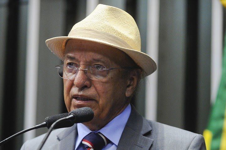 Antônio Carlos Valadares anuncia que será candidato em 2022