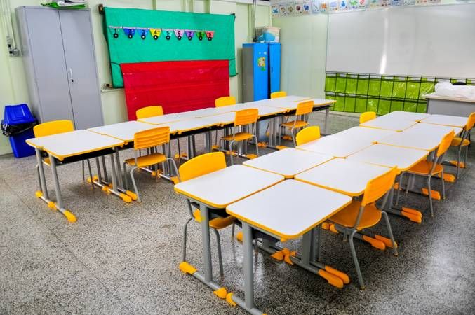 Senado aprova prorrogação de mudanças no calendário escolar até o fim de 2021
