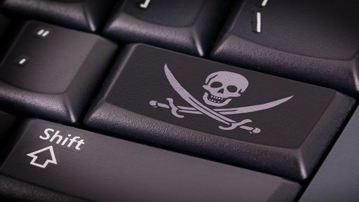 Por que a pandemia tem aumentado o consumo de produtos piratas?